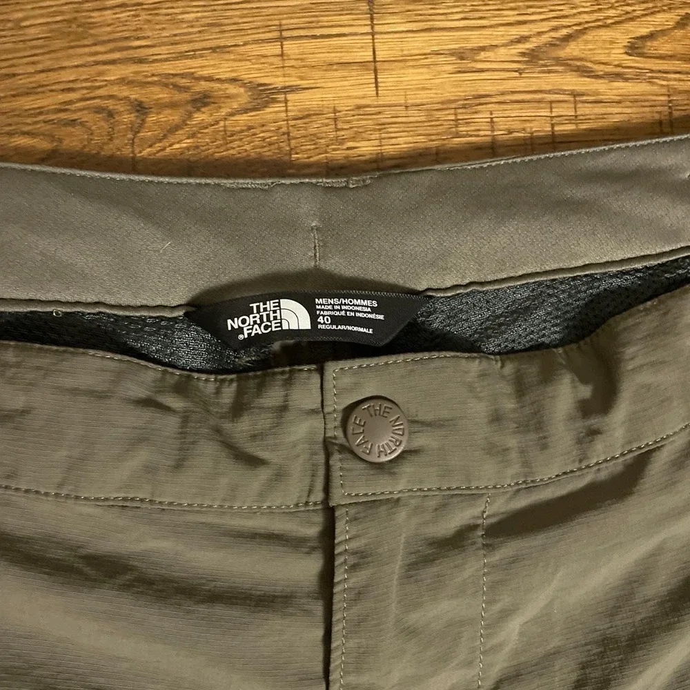 The North Face Hiking Shorts Mens 40 Olive Green Gorpcore Outdoor Lightweight